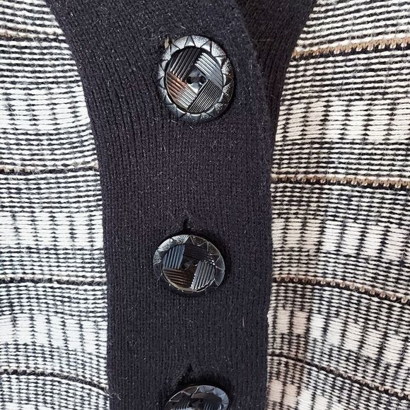 PAPA CARDIGAN - Picture 3 of 8